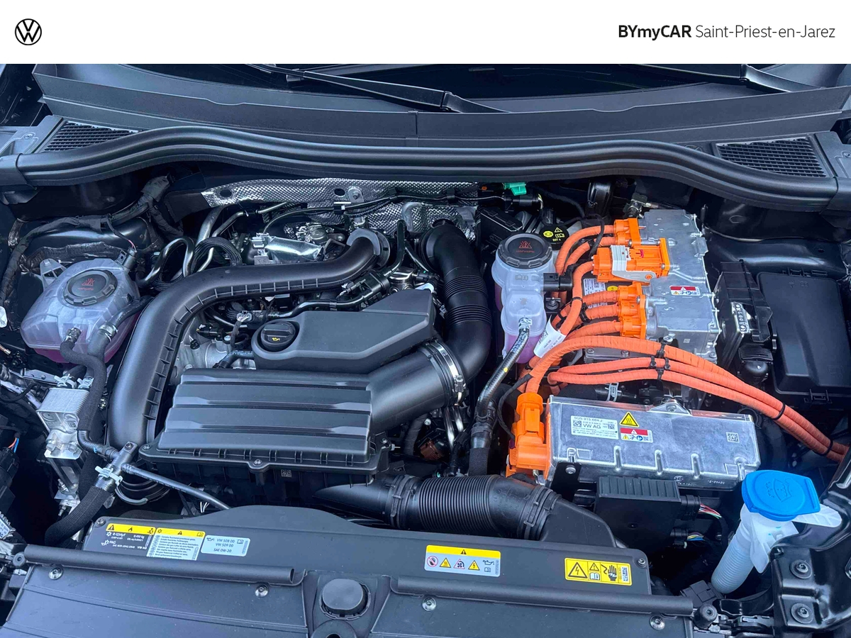 Volkswagen Tiguan 1.5 eHybrid 272ch DSG6 — photo 20
