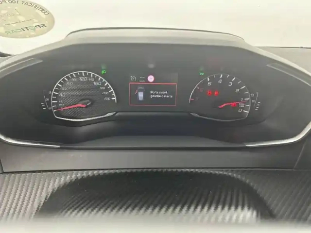Peugeot 208 puretech 100 s&amp;s bvm6 — photo 10