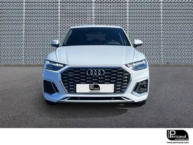 Audi Q5 sportback 40 tdi 204 s tronic 7 quattro — photo 5
