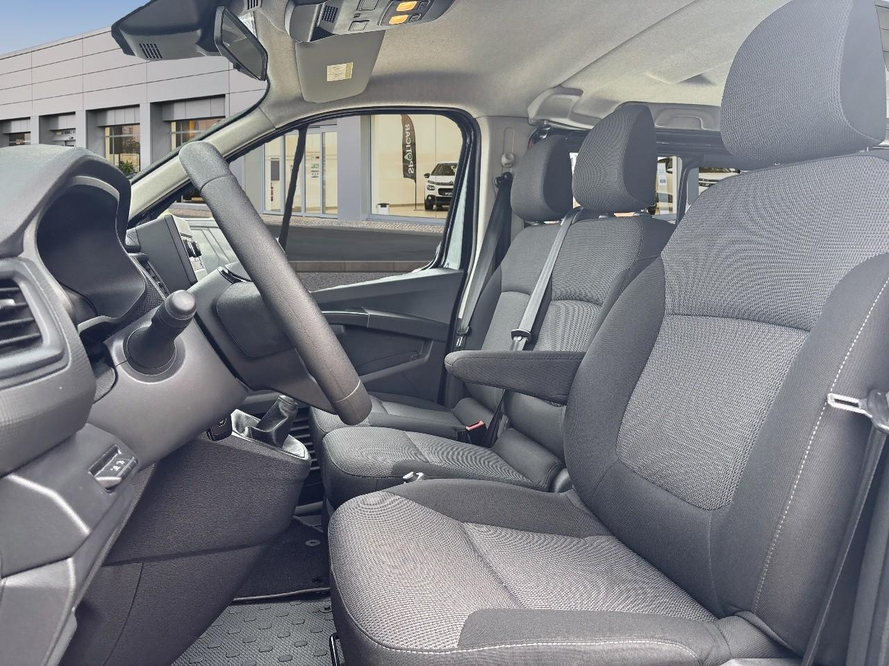 Renault Trafic l2 2.0 blue dci 150ch s&s zen 8 places — photo 9