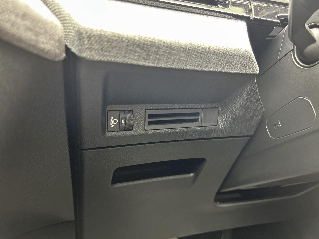 Peugeot 3008 hybrid 145 e-dcs6 allure — photo 22