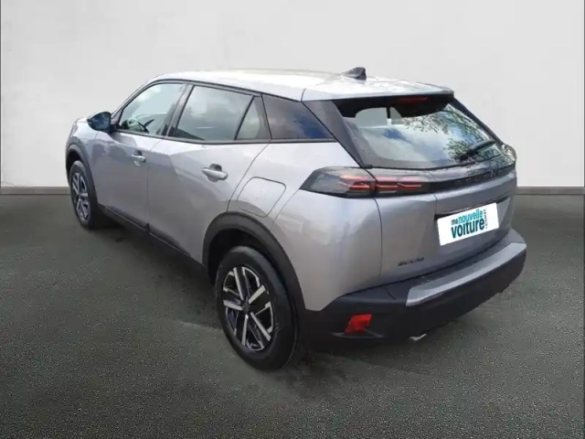 Peugeot 2008 hybrid 145 e-dcs6 — photo 7
