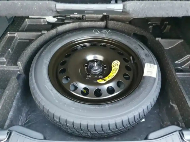 Ford Kuga 1.5 ecoblue 120ch titanium — photo 18