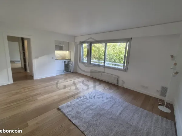 Studio 1 pièce 31 m²
