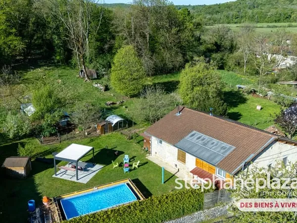Maison Corveissiat 8 pièce(s) 220 m2