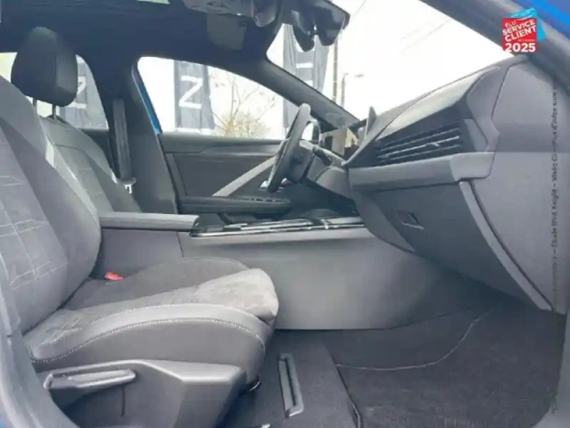 Opel Astra electric 156ch gs — photo 9