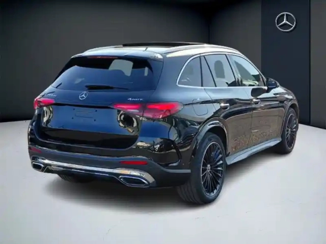 Mercedes Glc 300 de 4matic amg line - p — photo 5