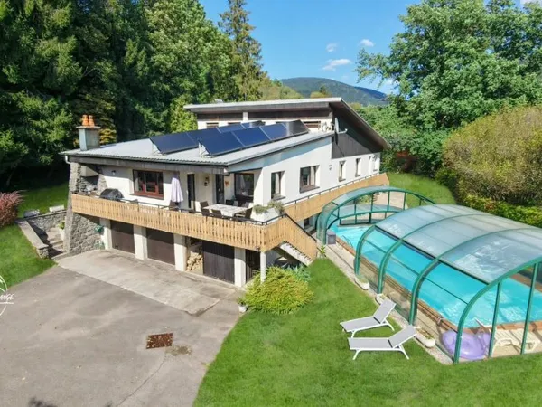 Maison 8 pièces 264 m²