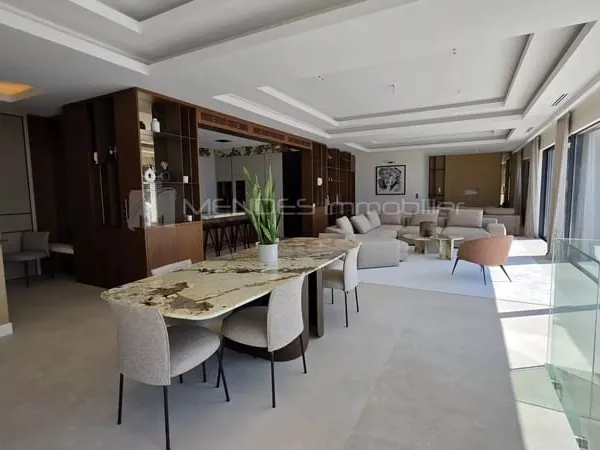 SUPERBE VILLA MODERNE VUE MER A BEAUSOLEIL