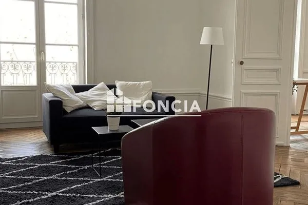 Appartement 2 pièces 65 m²