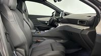 Peugeot 3008 1.2 PureTech 130ch S&S GT EAT8 — photo 15