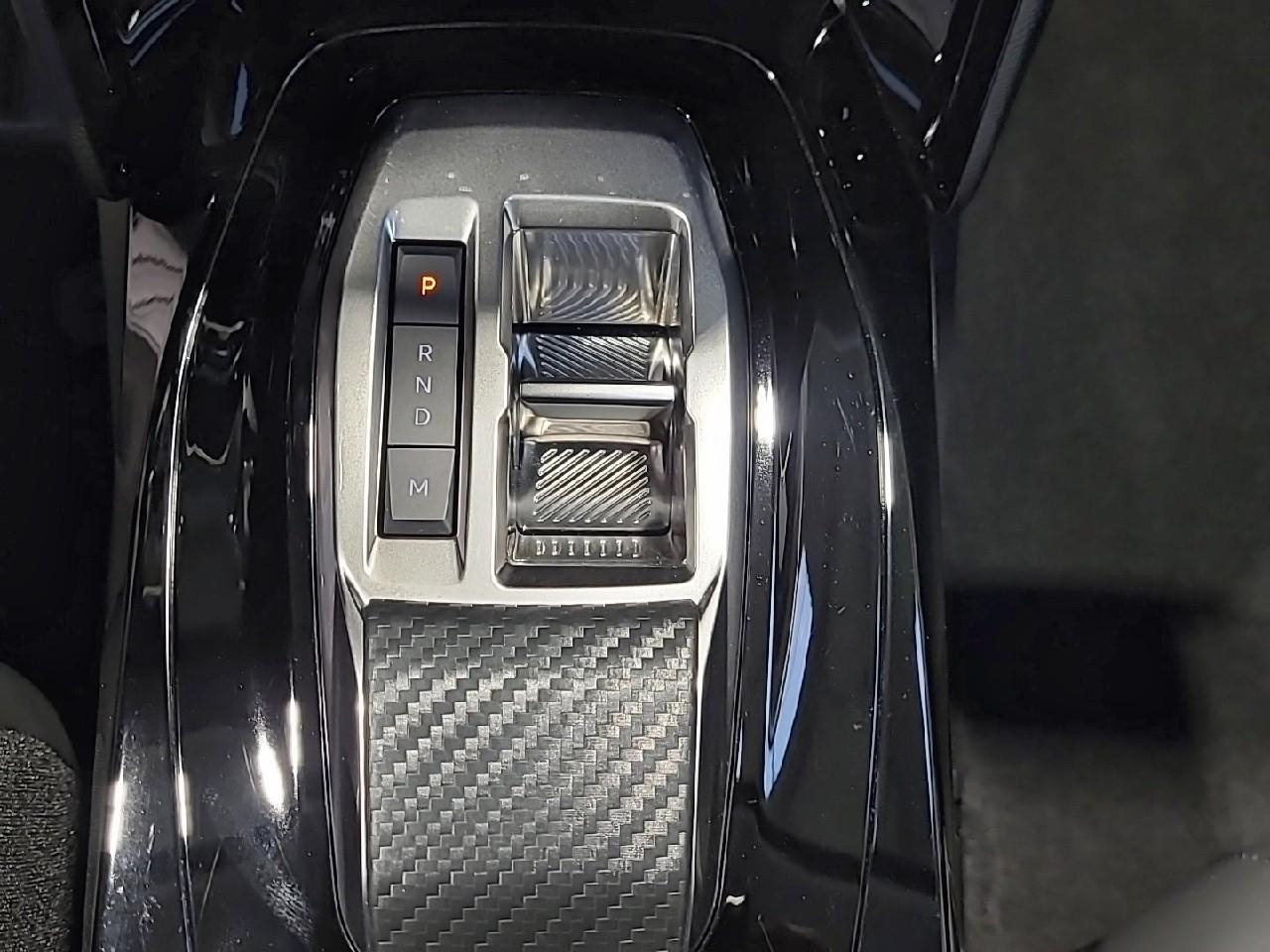 Peugeot 208 hybrid 100 e-dcs6 allure — photo 17