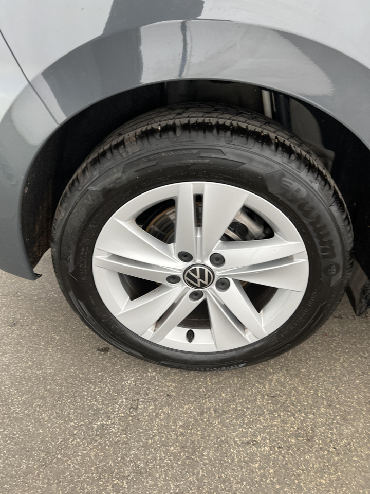 Volkswagen Golf 8 — photo 30