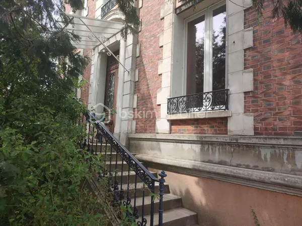 Maison 9 pièces 262 m²