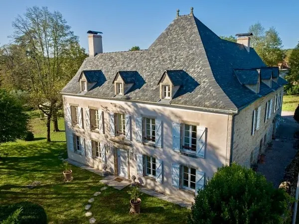 Manoir 10 pièces 305 m²