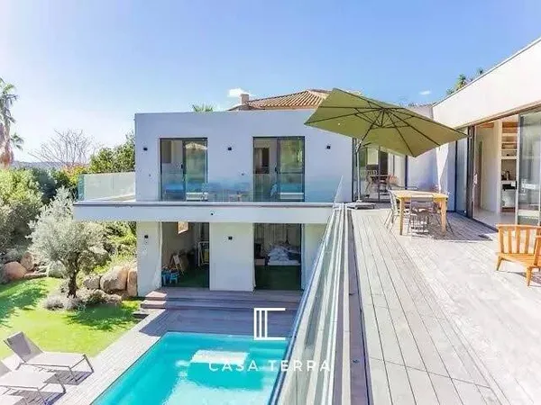 Villa 6 pièces 150 m²