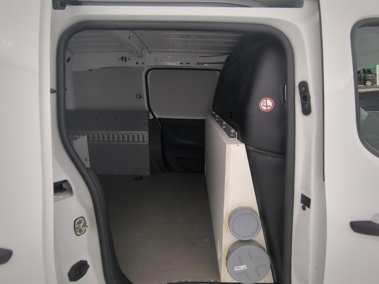 Citroën Berlingo van m 650 bluehdi 100 s&s bvm5 driver — photo 10