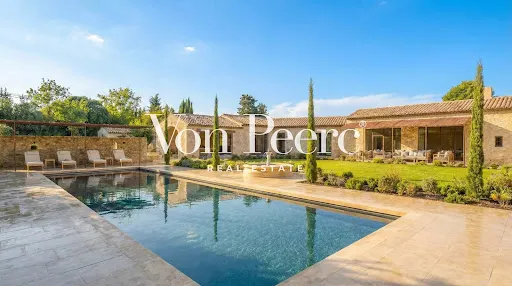 Propriété 12 pièces 495 m²