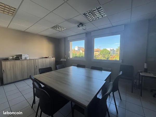 Bureaux 516 m² Clermont-Ferrand