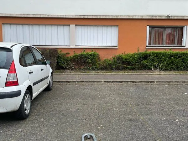 Parking - Velpeau