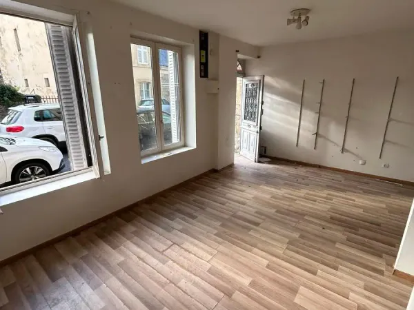Local professionnel 1 pièce 45 m²