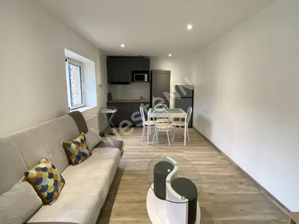 A LOUER - MAISON MEUBLEE - 1 CHAMBRE - MOUSTOIR-AC