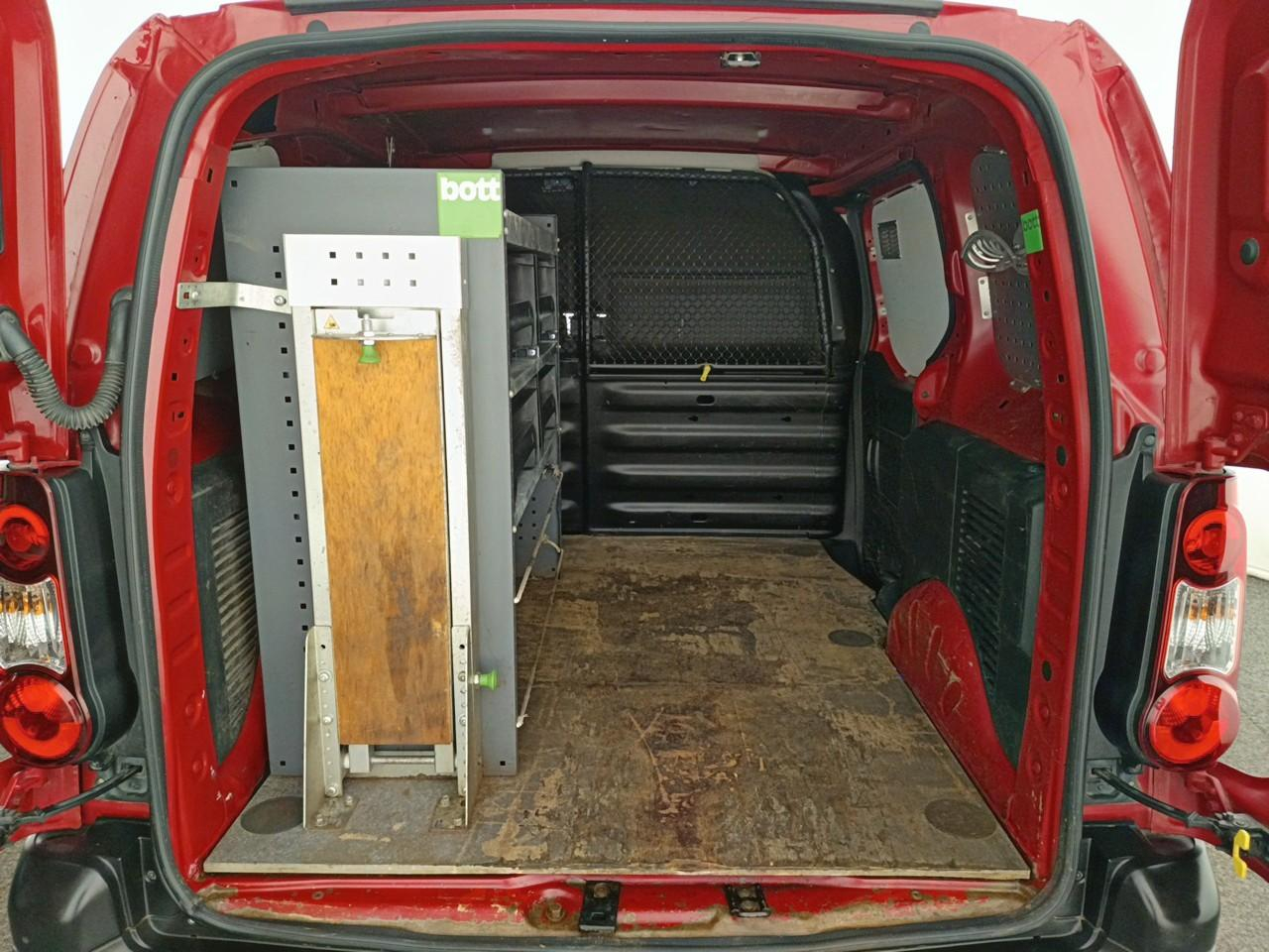 Citroën Berlingo m bluehdi 75 business — photo 6