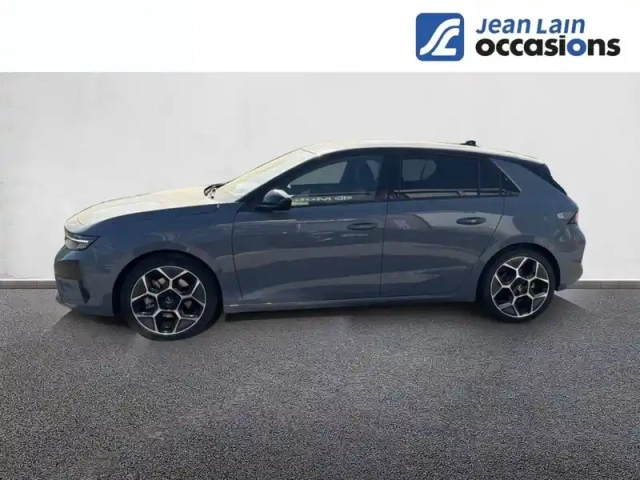 Opel Astra 1.2 turbo hybride 145 ch automatique — photo 8