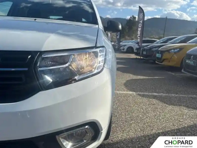 Dacia Sandero sce 75 — photo 96