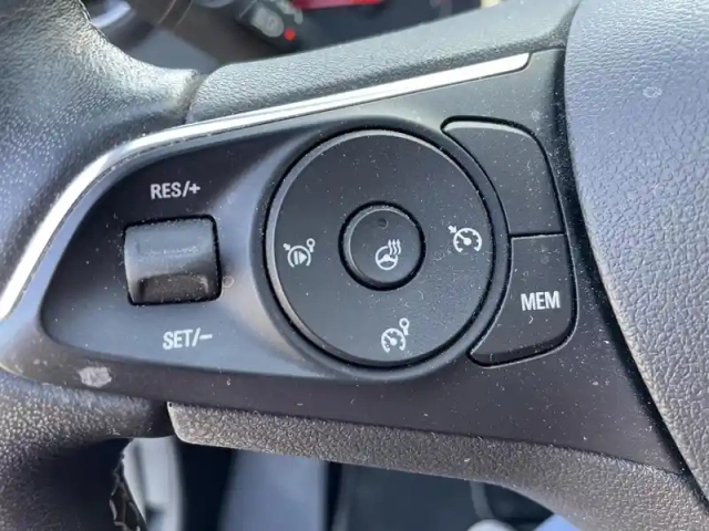 Opel Grandland X 1.2 turbo 130ch ecotec ultimate — photo 13