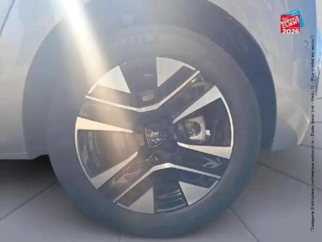 Peugeot 208 e- 156ch 54 kwh allure — photo 10