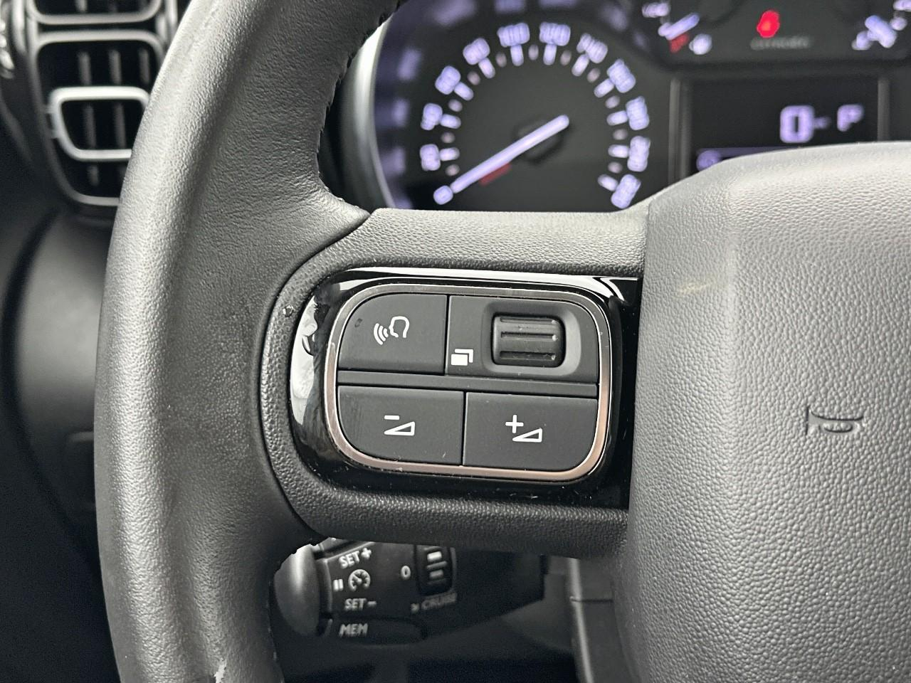 Citroën C3 Aircross puretech 130 s&s eat6 shine — photo 20