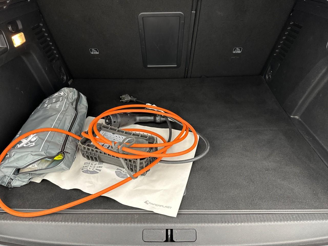 Peugeot 3008 hybrid 225 e-eat8 gt — photo 6