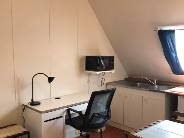 CHAMBRE A LOUER 10 m2 Me MUETTE