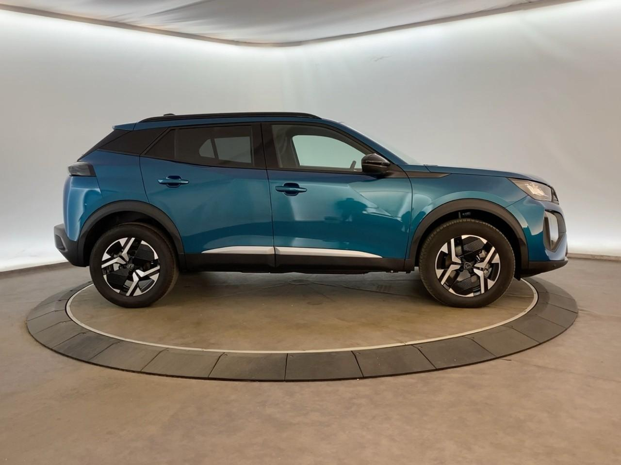 Peugeot 2008 hybrid 145 ch e-dcs6 allure — photo 4