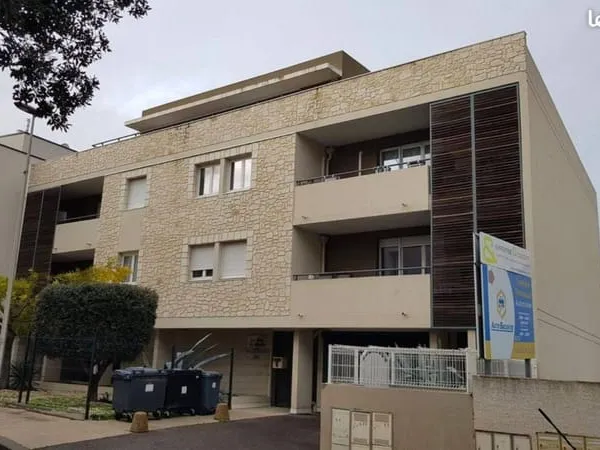 Parking 12 m²