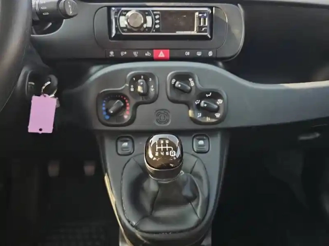 Fiat Panda 1.0 70 ch hybride bsg s/s — photo 33