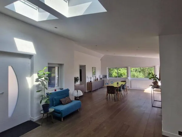 Maison 9 pièces 200 m²