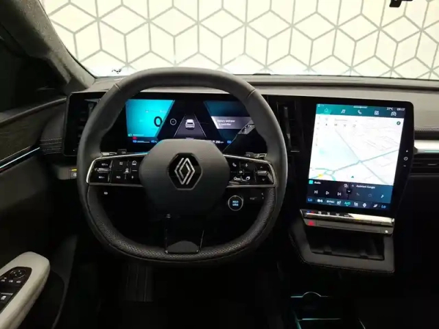 Renault Scenic e-tech électrique 220 ch grande autonomie — photo 12