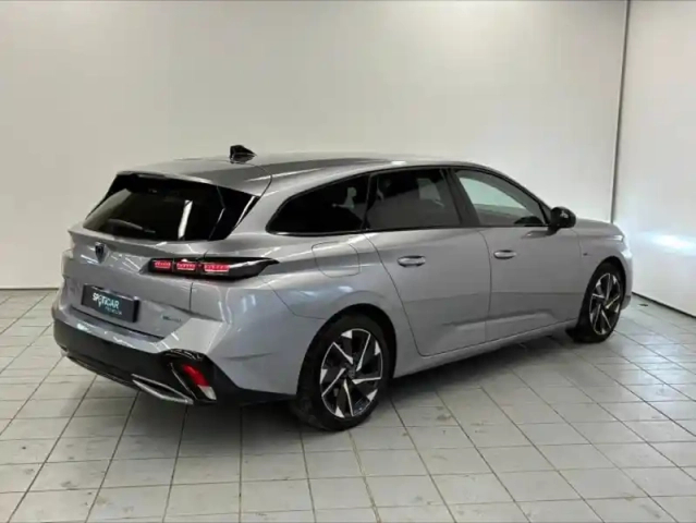 Peugeot 308 sw phev 180ch allure pack e-eat8 — photo 10
