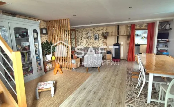 Charme, authenticité pour cette jolie maison familiale de 107m² hab avec 3 chambres, extérieur et pi