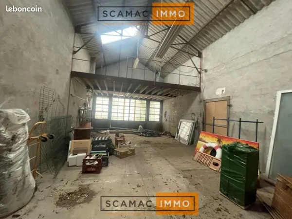 Local industriel 800 m²