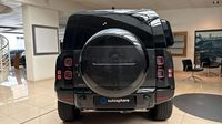 Land-Rover Defender 110 2.0 P300e PHEV X-Dynamic SE — photo 6