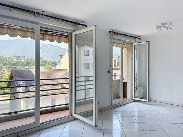 Appartement 4 pièces 76 m²