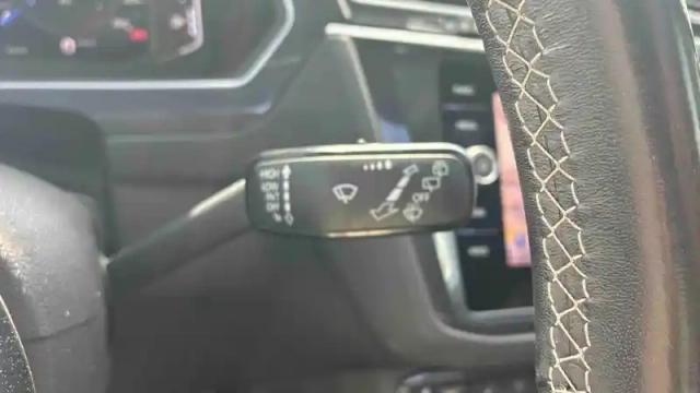 Volkswagen Tiguan 2.0 tdi 150 dsg7 — photo 27