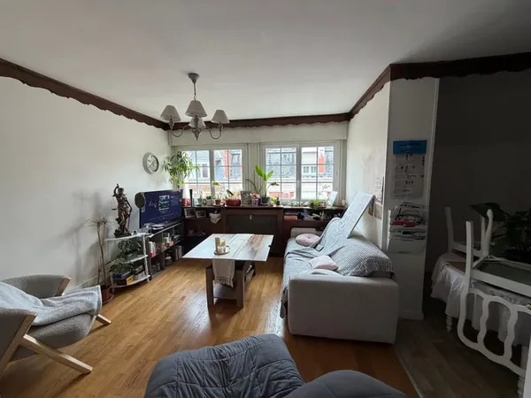 Appartement en plein centre-ville - F3 - Proche de tous comm