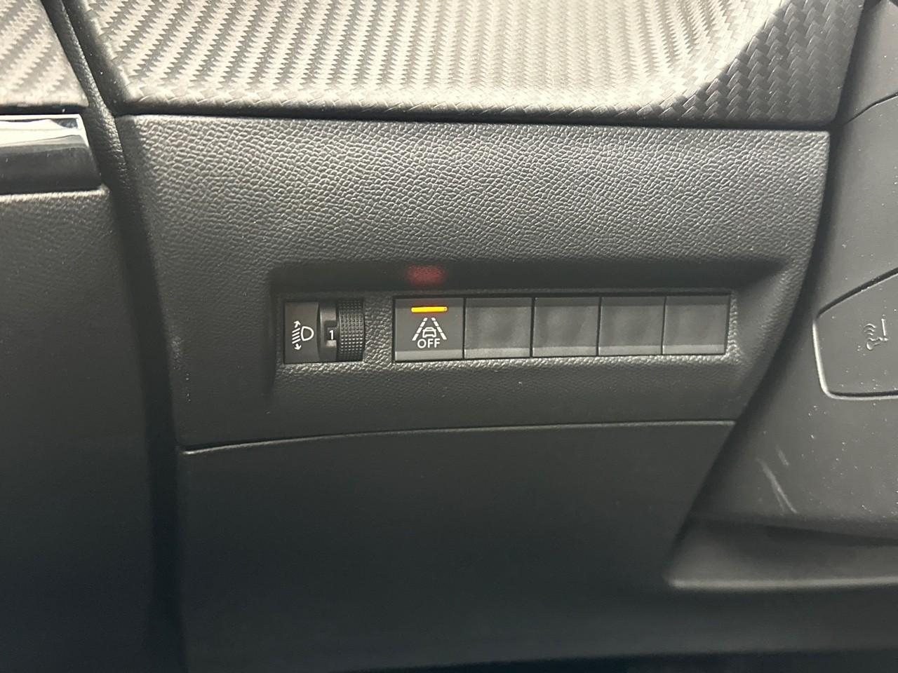 Peugeot 2008 puretech 130 s&s eat8 allure — photo 16