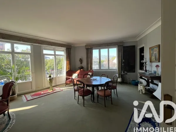 Appartement 7 pièces 165 m²
