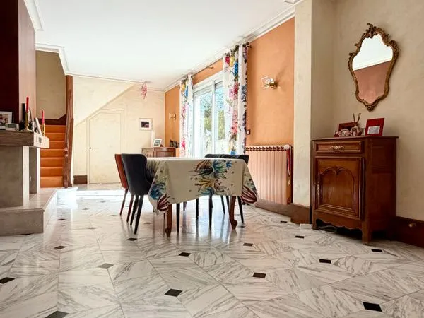 Maison 6 pièces 140 m²
