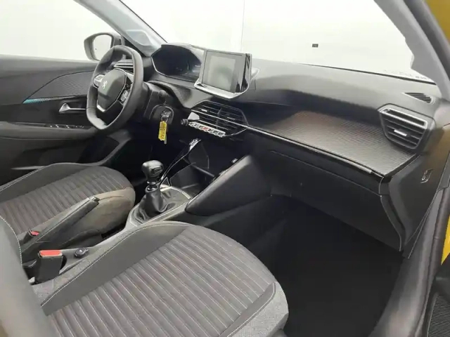 Peugeot 208 puretech 100 s&amp;s bvm6 — photo 126
